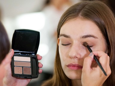 Kukkants be a New York Fashion Week kulisszái mögé az AVON-nal!