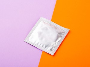 Normalizáljuk újra az óvszert: A nő vagy a férfi döntése, hogy hogyan védekezzenek?