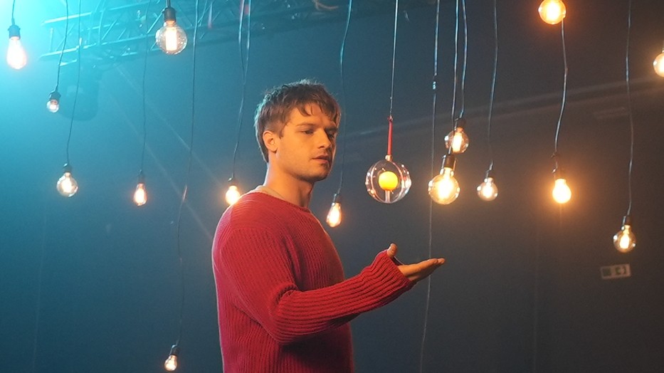 A Coca-Cola és a Budapest Bike Maffia segítségével most bárki támogatást nyújthat a rászorulóknak – akár egy karácsonyfadísszel, akár egy ételrendeléssel