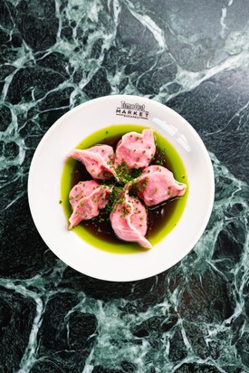 101 Bistro  ünnepi fogás: házi garnélás ünnepi dumpling