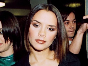 Harper Beckham lemásolta az anyukája legendás frizuráját, és annyira cuki így