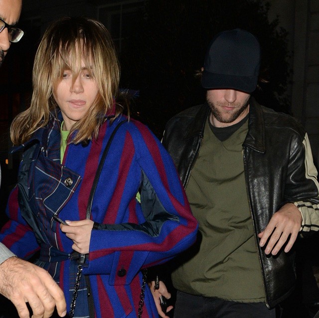 Robert Pattinson és Suki Waterhouse