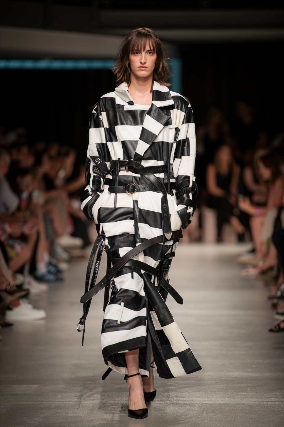 Jakob Buczynski lengyel tervező kollekciójának egyik darabja, 2025 tavasz-nyár