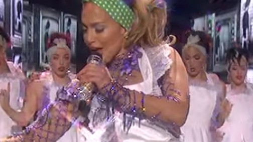 Jennifer Lopez a legszexibb háziasszony