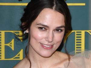 Keira Knightley tündérruhájában az ártatlanság netovábbja