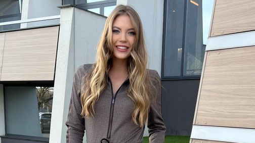 Balogh Eleni is nagyban készül a ma esti GLAMOUR Women of the Year gálára