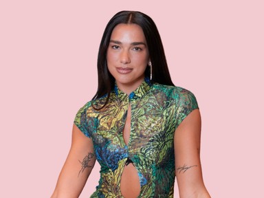 Dua Lipa meztelenfelsője egyszerre volt merész és éteri, az énekesnő Schiaparelliben tündökölt