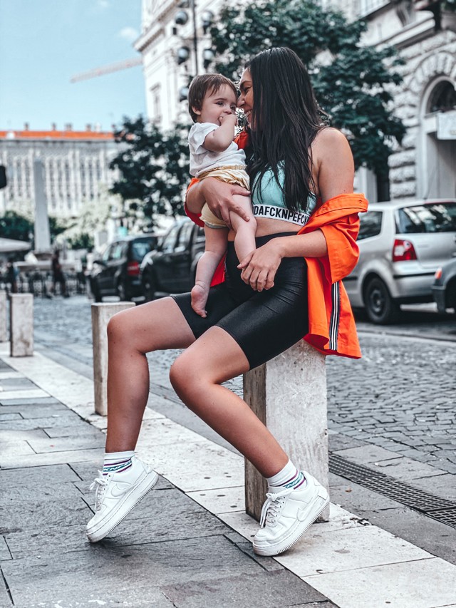 Dj Nara ma egy merészebb szettet választott