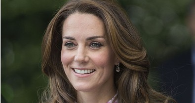 Nagyon nem tetszik az internetnek Kate Middleton ruhája
