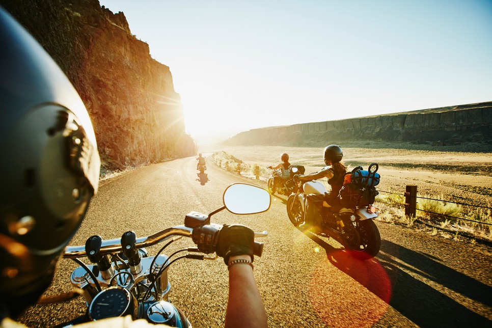 Motorral a Föld körül? Miért ne?