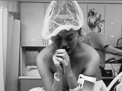 Chrissy Teigen fájdalmas poszttal adta a világ tudtára, hogy elveszítette gyermekét