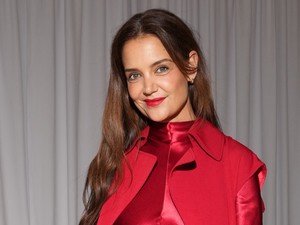 Ez tényleg Katie Holmes lenne? A színésznő úgy néz ki, mintha visszafordította volna az időt