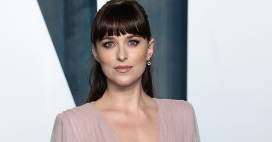 8 alkalom, amikor Dakota Johnson a meztelenség illúzióját választotta és tarolt