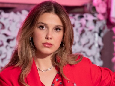 Millie Bobby Brown először mutatta meg örökbefogadott kislányát: ettől a legkeményebb szív is ellágyul