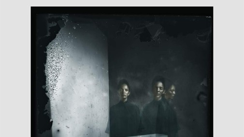 Különleges kiállítás egy magyar divatfotóstól