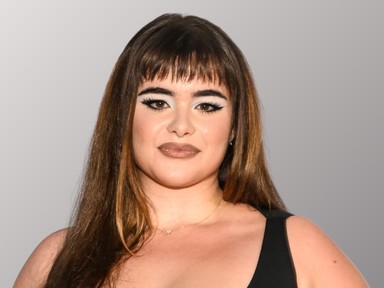 Az Eufória egykori sztárja egy szál melltartóban pózol a címlapon, Barbie Ferreira több mint 20 kilót fogyott