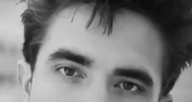 Robert Pattinson az év reklámjában