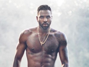 Mi az ott Jason Derulo gatyájában??!