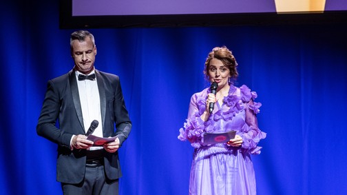 Hazai tervezők ruháiban tündököltek a filmcsillagok a Magyar Mozgókép Fesztivál díjátadó gáláján