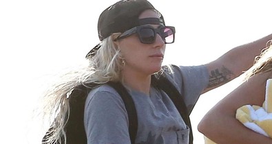 Lady Gaga bikiniben!!
