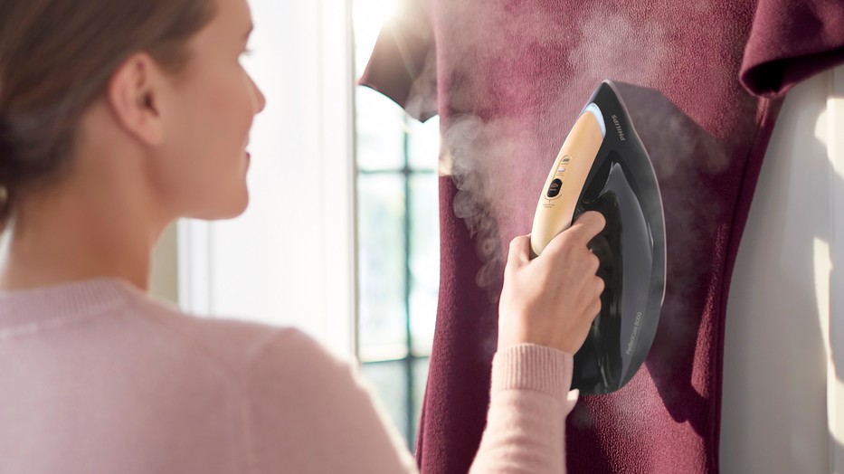   Vállfára akasztva is kivalashatod a ruhád, a függőleges helyzet pedig a függönyök vasalását is megkönnyíti