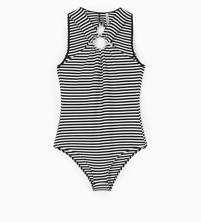 Csíkos keresztpántos STRADIVARIUS 4995 Ft - stradivarius.com