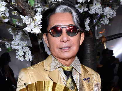 81 éves korában a koronavírus áldozata lett Kenzo Takada divattervező