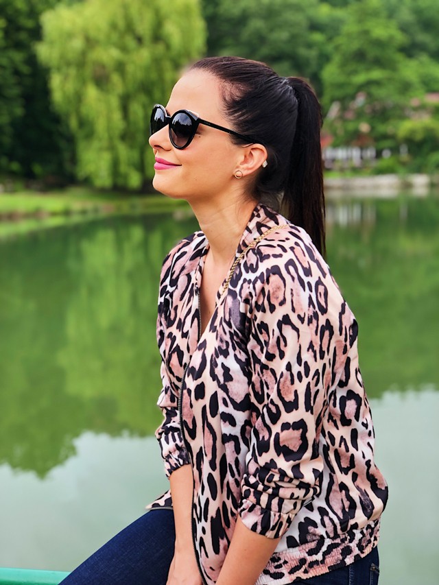 Ez Lola kedvenc táskája és mi is odáig vagyunk érte