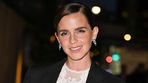 Emma Watson új hajszíne valami álomszép! A szőke színésznő óriási feltűnést keltett Gucci miniruhájában