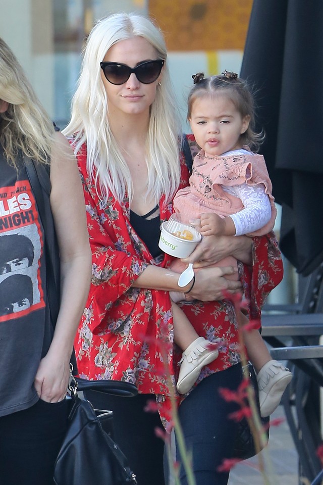 Ashlee Simpson Jagger Ross