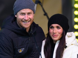 Le sem vették egymásról a kezüket: Harry hercegről és Meghan Markle-ről zavarba ejtő képek készültek