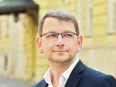 Fesztbaum Béla A Pál utcai fiúk 500. előadására készül a Vígszínházban