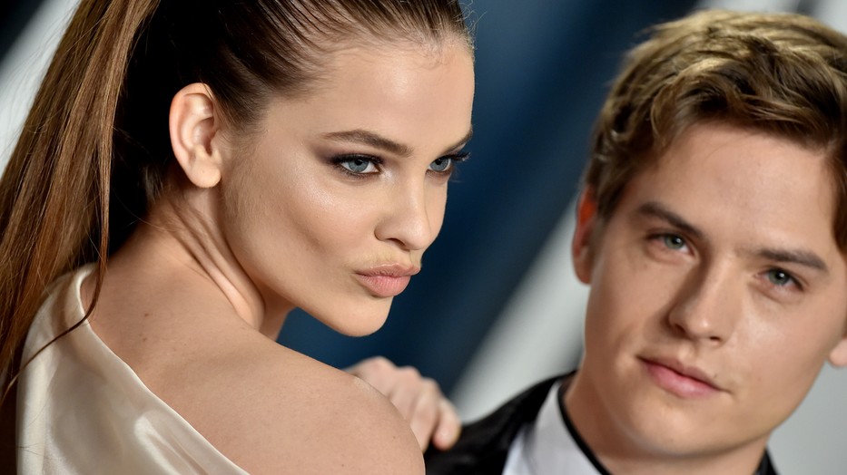 Palvin Barbara és Dylan Sprouse gyönyörű párt alkotnak