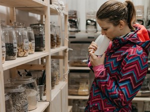 Kényelmes, laza melegítőt választott Lugosi Dóri hétvégére