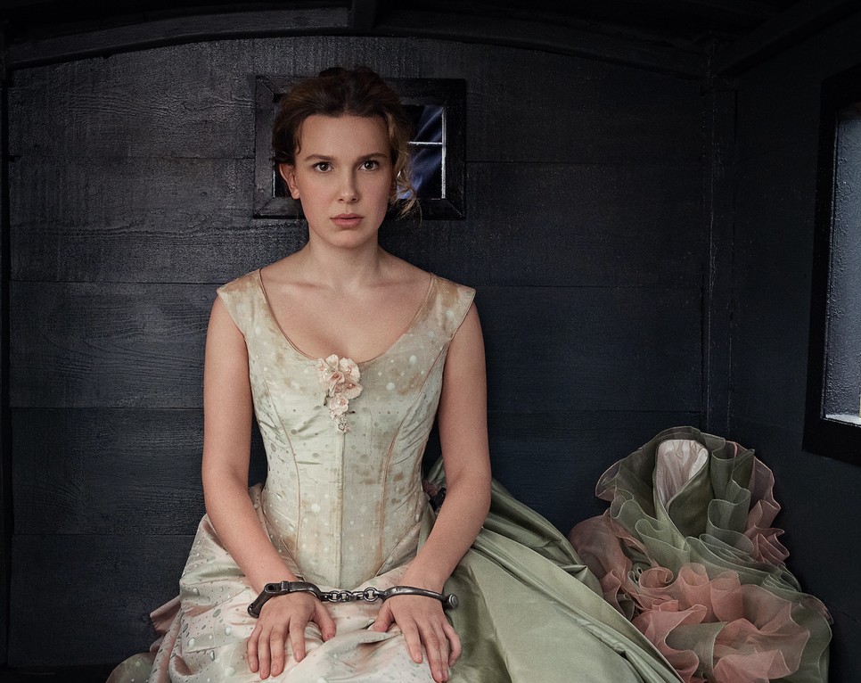 Millie Bobby Brown Enola Holmes szerepében