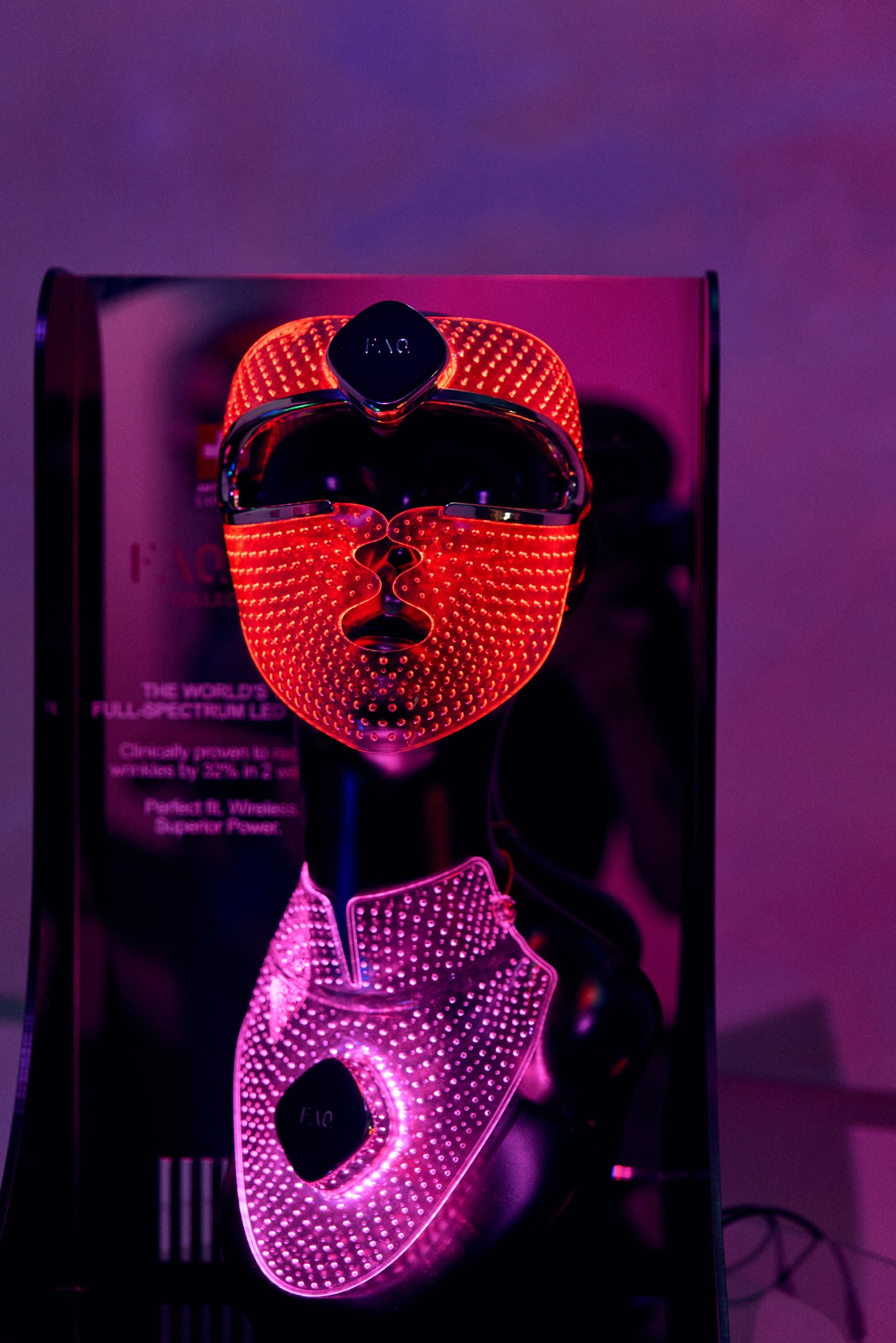 Eddig sosem látott eredményeket hoznak a Foreo különleges arc-, dekoltázs- és kézfej maszkjai, amelyek a LED előnyeit használják