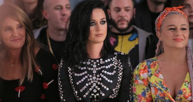 Katy Perry: közös pasi, közös szelfi!