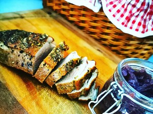 Ez a kaja tuti bearanyozza a karanténban töltött napokat - Sült kacsamell lilahagyma-lekvárral