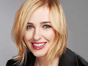 A legjobb divattervező: Abodi Dóra (DORAABODI)