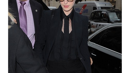 Nebántsvirágból sztárhipszter: Anne Hathaway