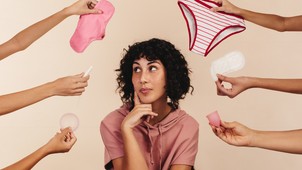 Vannak lányok, akik a menstruáció első pár napján rendszeresen maradnak ki az iskolából orvosi igazolással, mert nincs pénzük betétre