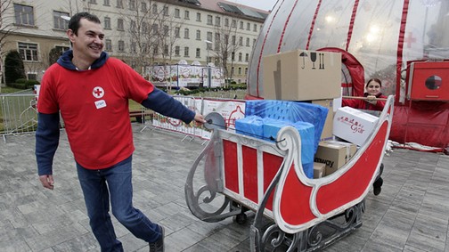 131 tonna adomány gyűlt össze idén a Mikulásgyárban
