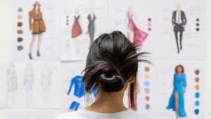 Kreativitás,  jó sales- és marketingismeret plusz fenntartható nézőpont - Divattervezőnek lenni sokkal több, mint rajztudás