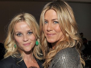 Jennifer Aniston és Reese Witherspoon elárulták, mit tesznek szépségük megőrzéséért