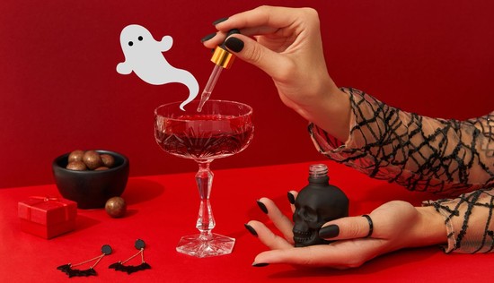 A leghajmeresztőbb halloweeni körmök, ha idén mindenkit leköröznél kreativitásban