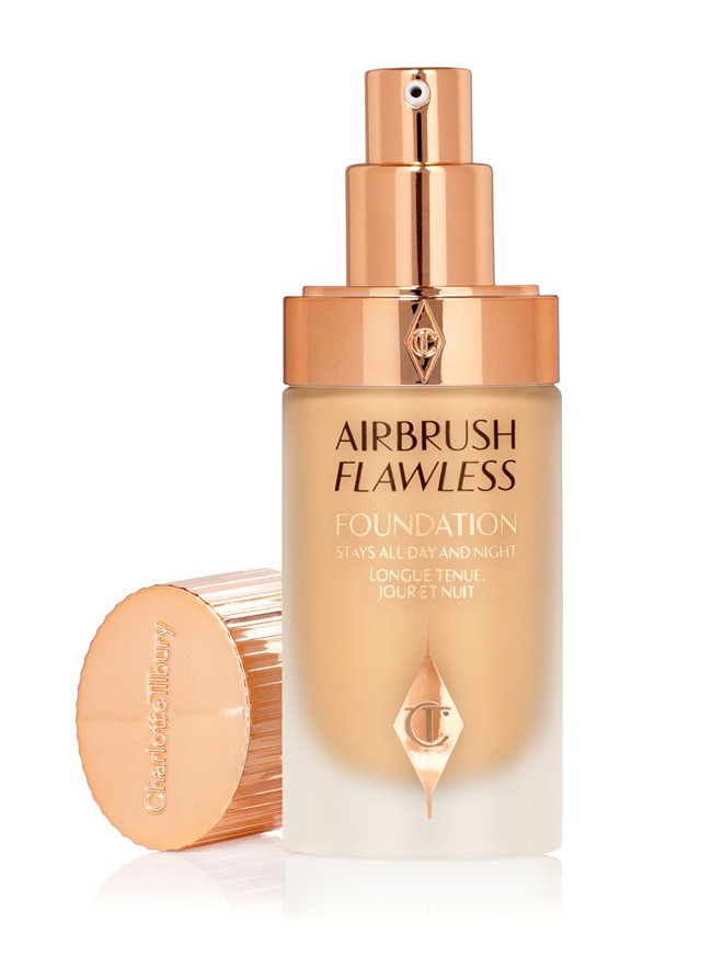 Ne legyél úgy elkenődve! Ezek az alapozók bírják majd a strapát nyáron is!