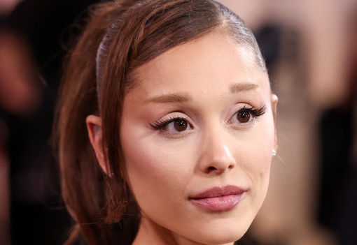 Ariana Grande álomszép ruhája minden képzeletet felülmúl, óriási meglepetést okozott a Golden Globe-on