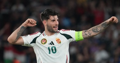 Szoboszlai Dominik romantikus ajándékkal lepte meg álomszép barátnőjét