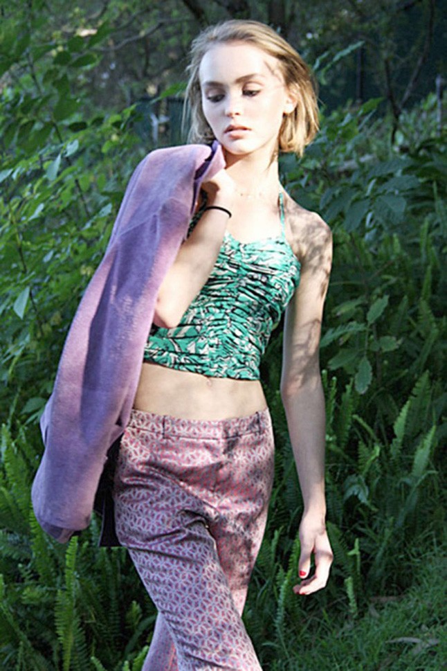 Johnny Depp 15 éves lánya modellbabérokra tör