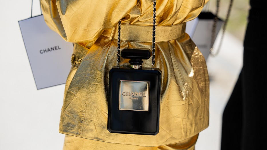 Egy minőségi parfüm megérdemli, hogy az illemszabálynak megfelelően használd